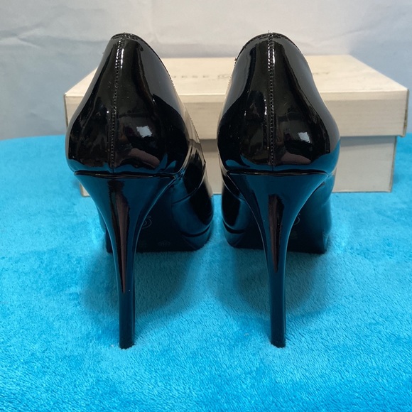Chinese Laundry Fia Peep Toe Black Patent Leather Heels - Picture 4 of 5
